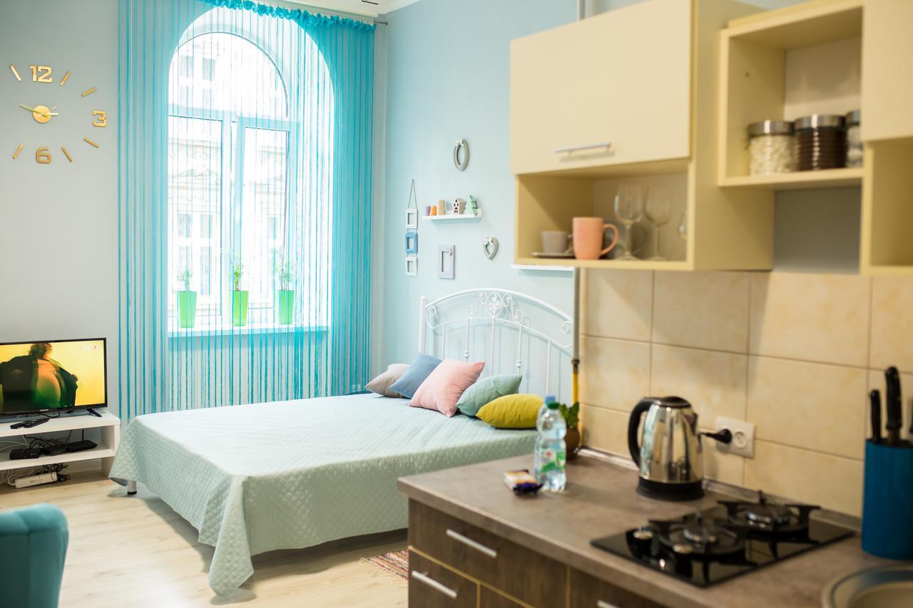 Romantic Apartment In The Center Of Old Lviv Exterior photo